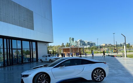 BMW i8 I рестайлинг, 2016 год, 6 100 000 рублей, 24 фотография