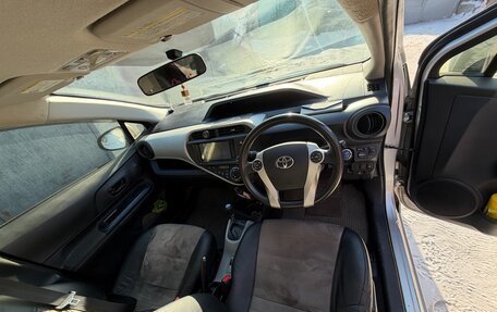 Toyota Aqua I, 2013 год, 770 000 рублей, 7 фотография