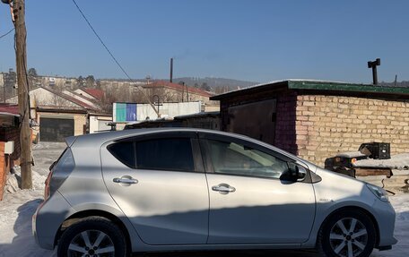 Toyota Aqua I, 2013 год, 770 000 рублей, 2 фотография