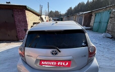 Toyota Aqua I, 2013 год, 770 000 рублей, 3 фотография