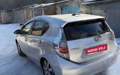Toyota Aqua I, 2013 год, 770 000 рублей, 4 фотография