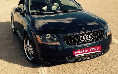 Audi TT, 2003 год, 800 000 рублей, 2 фотография