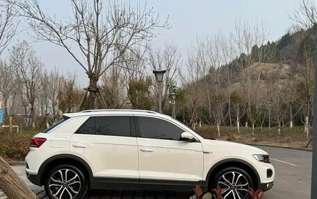 Volkswagen T-Roc I, 2022 год, 1 499 017 рублей, 4 фотография