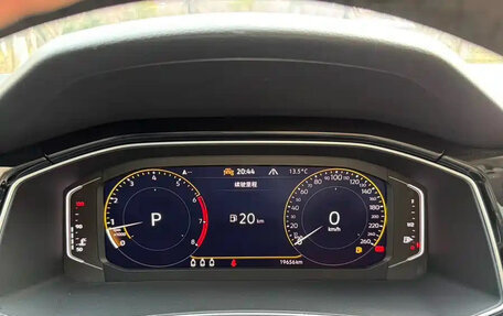 Volkswagen T-Roc I, 2022 год, 1 499 017 рублей, 11 фотография