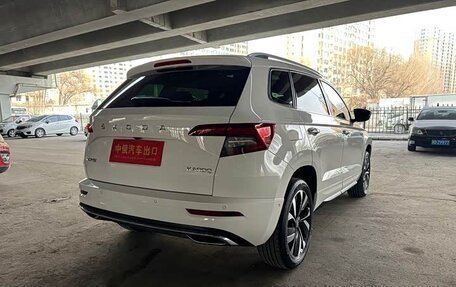 Skoda Karoq I, 2022 год, 2 027 000 рублей, 4 фотография