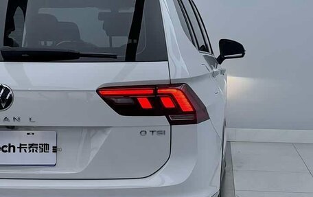 Volkswagen Tiguan II, 2021 год, 2 478 000 рублей, 6 фотография