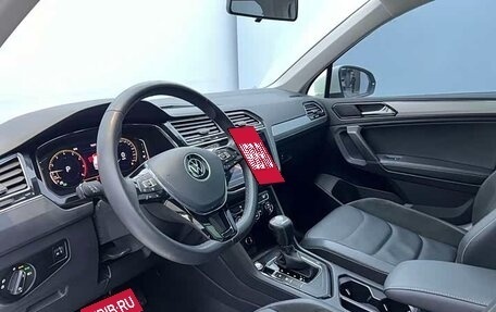 Volkswagen Tiguan II, 2021 год, 2 478 000 рублей, 9 фотография