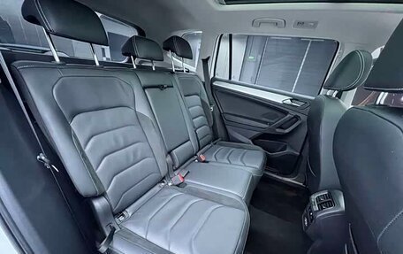 Volkswagen Tiguan II, 2021 год, 2 478 000 рублей, 20 фотография