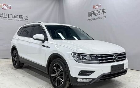 Volkswagen Tiguan II, 2021 год, 2 560 000 рублей, 5 фотография