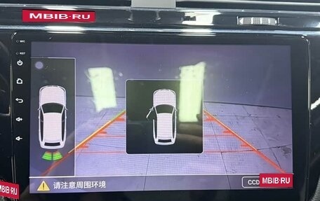 Volkswagen Tiguan II, 2021 год, 2 560 000 рублей, 10 фотография