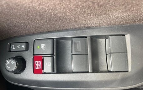 Toyota Yaris Cross, 2022 год, 1 453 000 рублей, 22 фотография