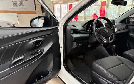 Toyota Yaris XP150 рестайлинг, 2022 год, 1 163 027 рублей, 7 фотография