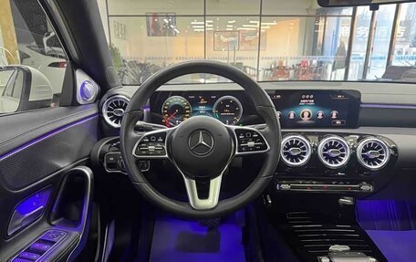 Mercedes-Benz A-Класс, 2022 год, 2 256 000 рублей, 10 фотография