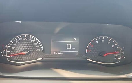 Peugeot 2008 II, 2022 год, 1 860 000 рублей, 13 фотография