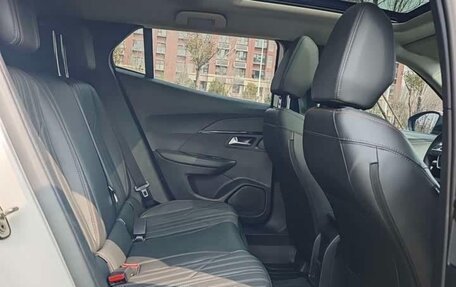 Peugeot 2008 II, 2022 год, 1 860 000 рублей, 19 фотография