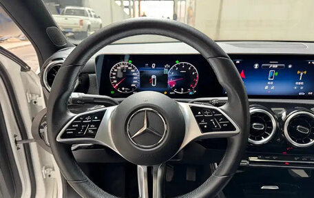 Mercedes-Benz A-Класс, 2023 год, 1 891 027 рублей, 13 фотография