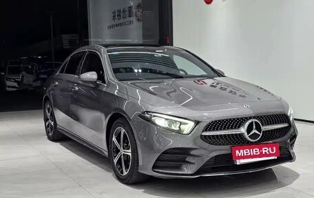 Mercedes-Benz A-Класс, 2022 год, 1 831 027 рублей, 3 фотография