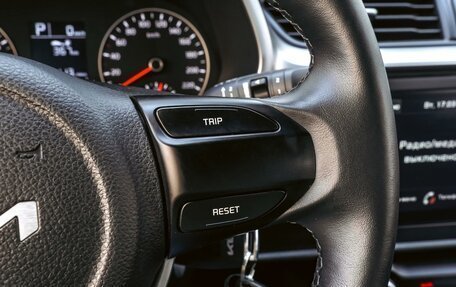 KIA Rio IV, 2021 год, 1 798 000 рублей, 16 фотография