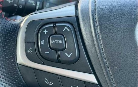 Toyota Harrier, 2017 год, 2 130 000 рублей, 15 фотография