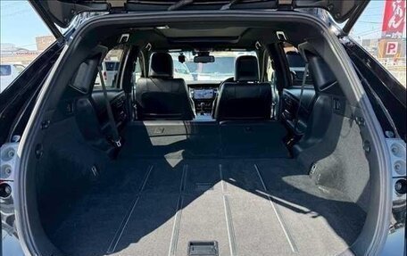 Toyota Harrier, 2017 год, 2 130 000 рублей, 31 фотография