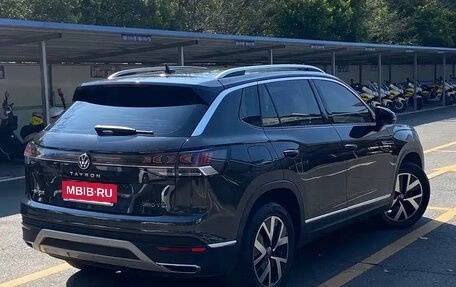 Volkswagen Touran III, 2023 год, 1 693 069 рублей, 4 фотография