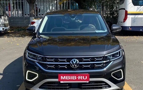 Volkswagen Touran III, 2023 год, 1 693 069 рублей, 2 фотография