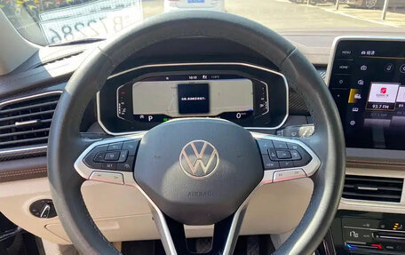 Volkswagen Touran III, 2023 год, 1 693 069 рублей, 8 фотография