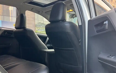 Toyota RAV4, 2018 год, 1 980 001 рублей, 18 фотография