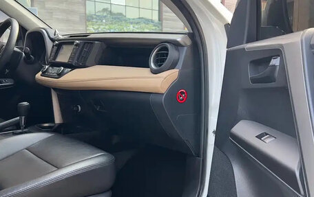 Toyota RAV4, 2018 год, 1 980 001 рублей, 17 фотография