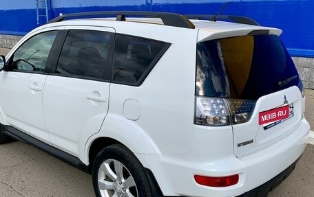 Mitsubishi Outlander III рестайлинг 3, 2011 год, 1 260 000 рублей, 3 фотография