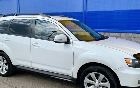Mitsubishi Outlander III рестайлинг 3, 2011 год, 1 260 000 рублей, 5 фотография