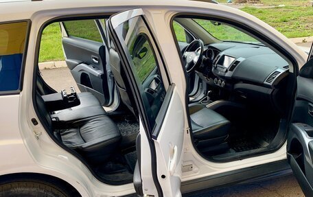 Mitsubishi Outlander III рестайлинг 3, 2011 год, 1 260 000 рублей, 6 фотография