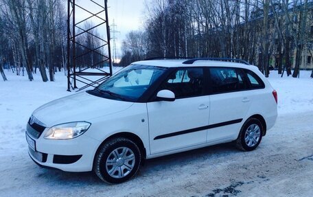 Skoda Fabia II, 2008 год, 400 000 рублей, 1 фотография