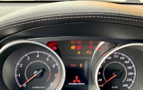 Mitsubishi Outlander III рестайлинг 3, 2011 год, 1 260 000 рублей, 17 фотография