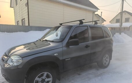 Chevrolet Niva I рестайлинг, 2012 год, 400 000 рублей, 3 фотография