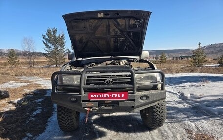 Toyota Land Cruiser 80 рестайлинг, 1992 год, 1 800 000 рублей, 2 фотография