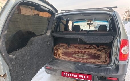 Chevrolet Niva I рестайлинг, 2012 год, 400 000 рублей, 8 фотография