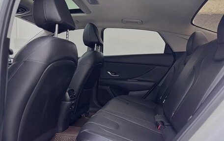 Hyundai Elantra, 2022 год, 1 550 000 рублей, 9 фотография