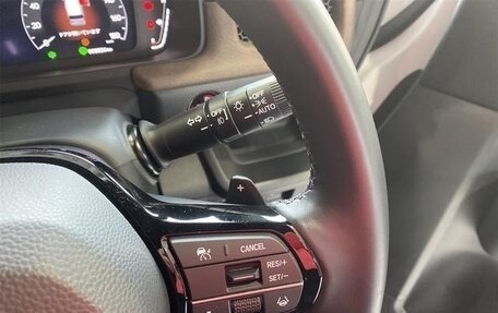 Honda Stepwgn, 2023 год, 2 190 000 рублей, 14 фотография