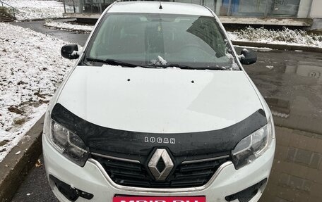 Renault Logan II, 2018 год, 500 000 рублей, 4 фотография