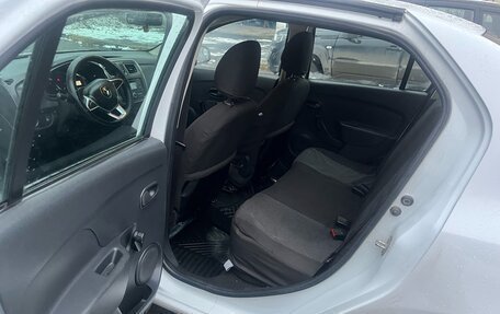 Renault Logan II, 2018 год, 500 000 рублей, 11 фотография