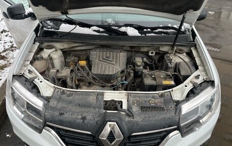 Renault Logan II, 2018 год, 500 000 рублей, 7 фотография