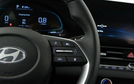 Hyundai Elantra, 2025 год, 2 400 000 рублей, 6 фотография