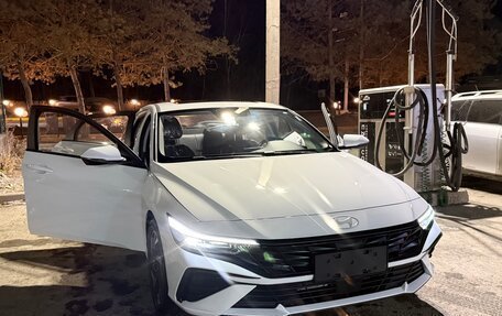 Hyundai Elantra, 2025 год, 2 400 000 рублей, 3 фотография