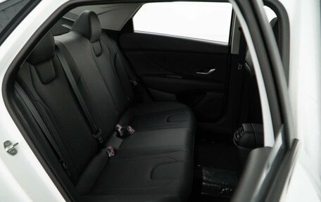 Hyundai Elantra, 2025 год, 2 400 000 рублей, 15 фотография