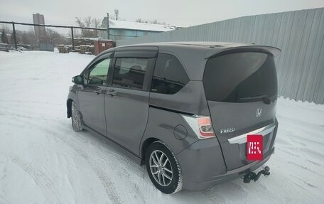 Honda Freed I, 2013 год, 1 150 000 рублей, 5 фотография