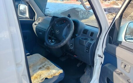 Toyota Pixis Van I, 2014 год, 680 000 рублей, 9 фотография