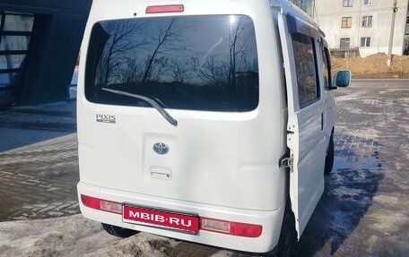 Toyota Pixis Van I, 2014 год, 680 000 рублей, 3 фотография