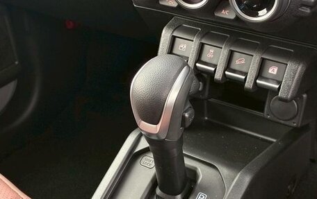 Suzuki Jimny, 2023 год, 1 390 000 рублей, 23 фотография