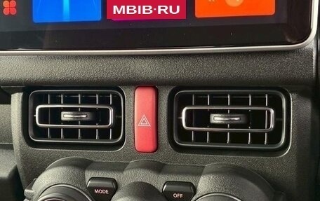 Suzuki Jimny, 2023 год, 1 390 000 рублей, 21 фотография